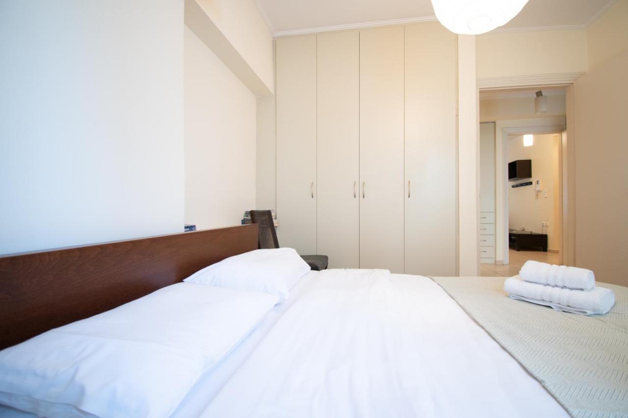 Homey Penthouse In Kypseli Athens Exterior photo